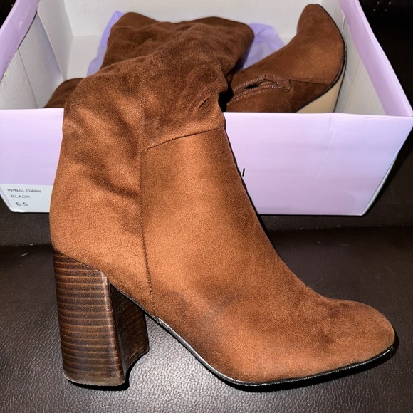 MADDEN GIRL WOMENS WINSLOWW DRESS BOOT - DARK BROWN 👢👢 - Picture 5 of 8